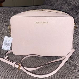 Micheal Kors Jetset Crossbody